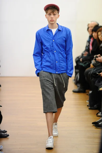 Look 2